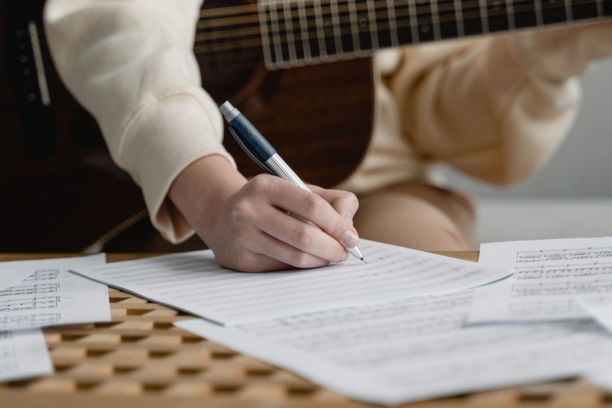 lied laten schrijven